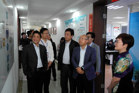 浙江省政协副主席周国辉一行莅临舟山诺亚体育考察指导